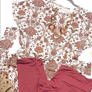 Lularoe Mitzi Top L